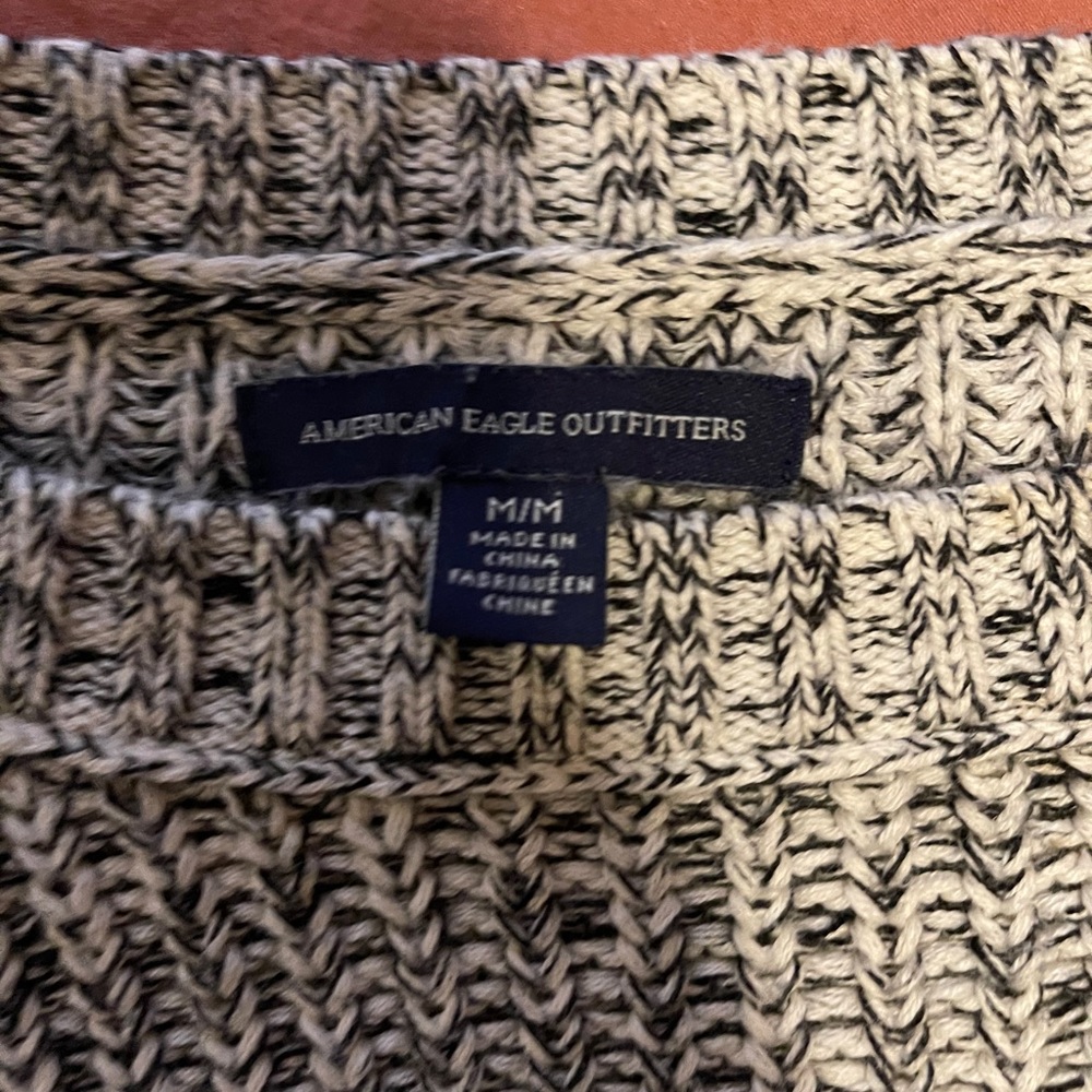 American eagle sweater - Picture 2 of 2